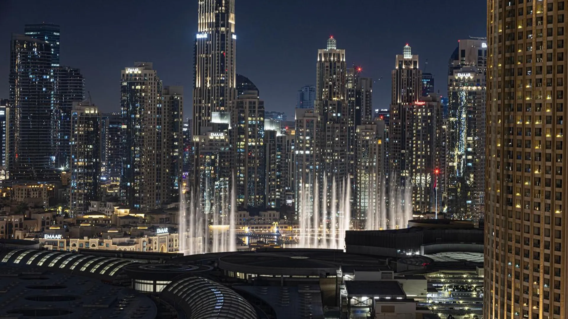 Burj Khalifa View, High Floor, Dubai Mall Access, Gym, Infinity-Pool, Playground, Bbq, Family Friendly